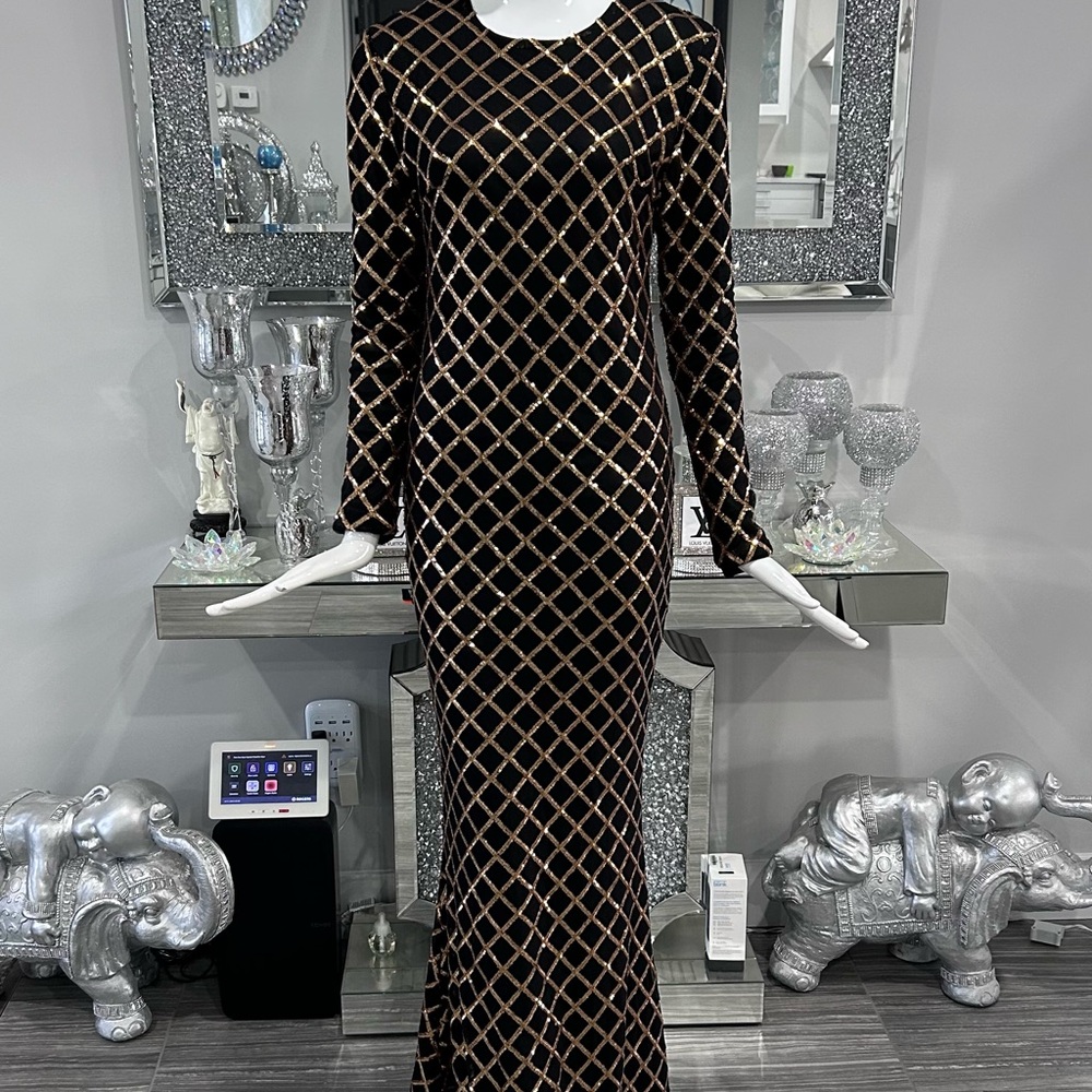 NWOT ✨Sequins Dress with Black and Gold Long Sleeve-Size-M - Picture 3 of 17